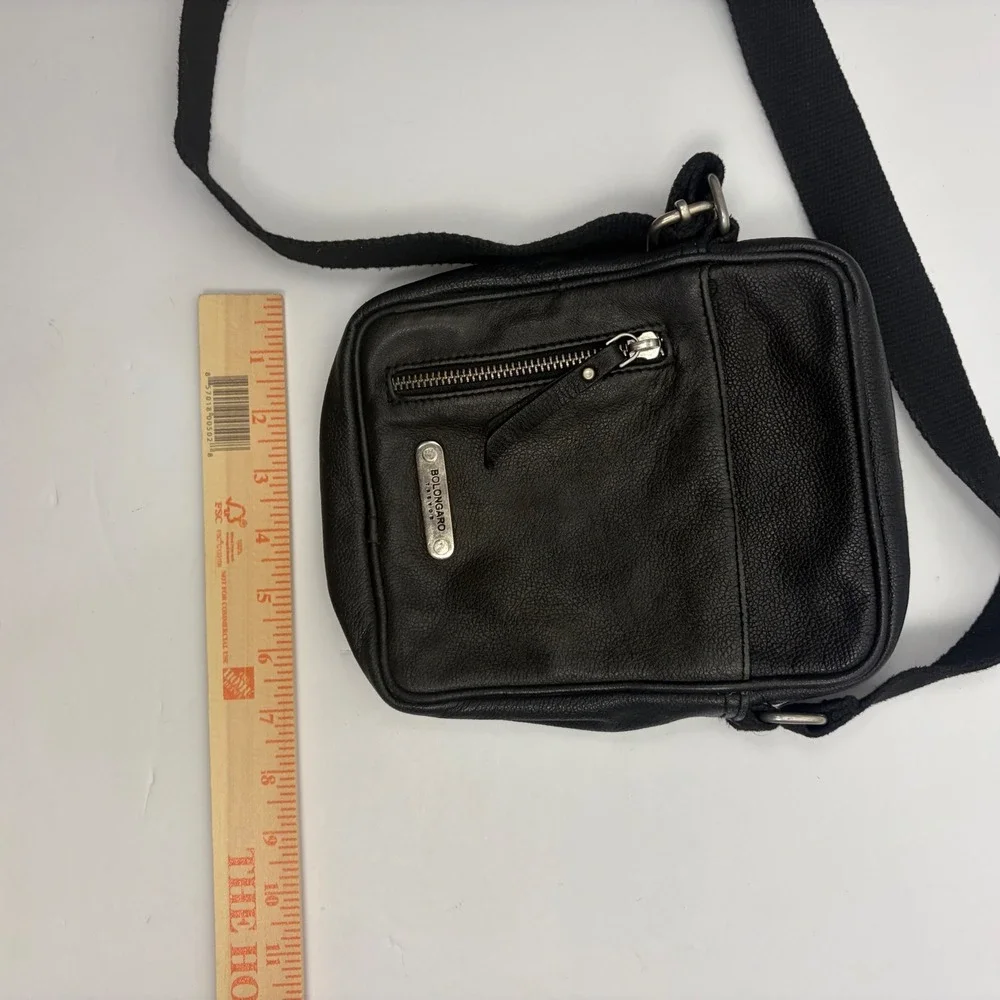 Bolongaro Trevor Mens Black Pebbled Leather Crossbody Messenger Bag Small